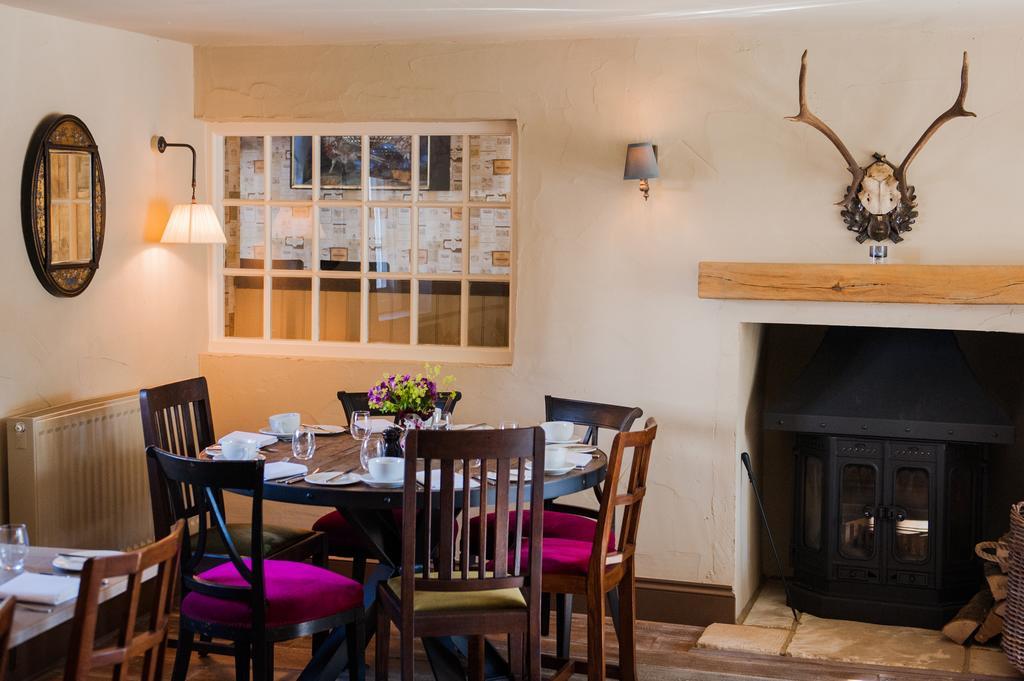 The White Hart, Gasthof 4*